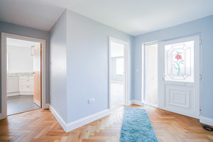 Photo 9- click for photo gallery